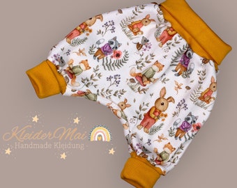 Handgenähte Baby Pumphose mit Hasenmotiv für den Frühling, Pumphose Baby, Babyhose für Neugeborene, tolles Geschenk zur Geburt! Mitwachshose