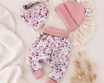 Set regalo per neonato, primo set, in tessuto di mussola, pantaloni harem, set personalizzato con pantaloni, cappellino e sciarpa per bambini e bambine, taglie 44-122
