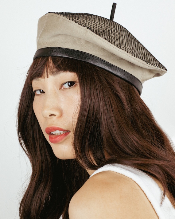 Classy beige beret VOILA. Stylish hat. Veil on top. French style woman. Handmade accessory. Best present from Paris. Black trimming.