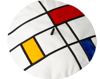 White beret MARAISIAN. Artistic hat handmade in Paris. Inspired by great Mondrian, classic color combination.