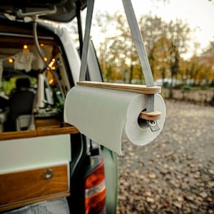 Kitchen roll holder for camping, non-squeezing and height adjustable