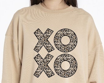 XOXO Sweatshirt, leopard xoxo tshirt, Cool Mama tshirt, xoxo gift for her, xoxo hoodie, Retro tshirt, retro t-shirt for gift, gift for her