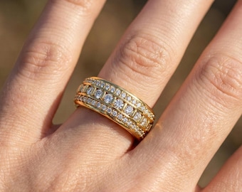 14Kゴールド トリプルロウ ラボダイヤモンド エタニティバンド パヴェ ウェディングリング