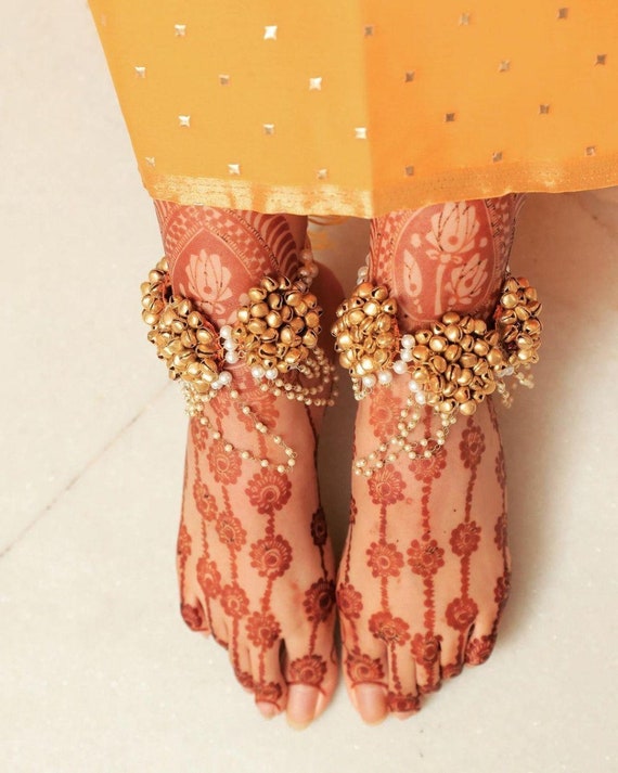 Floral anklet clearance
