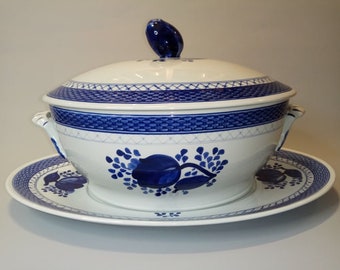 Royal Copenhagen Fajance / Aluminia Tranquebar Blue – Terrine mit Deckel und Unterteller 11/920 – Erste Qualität – Stempel 1975–1979