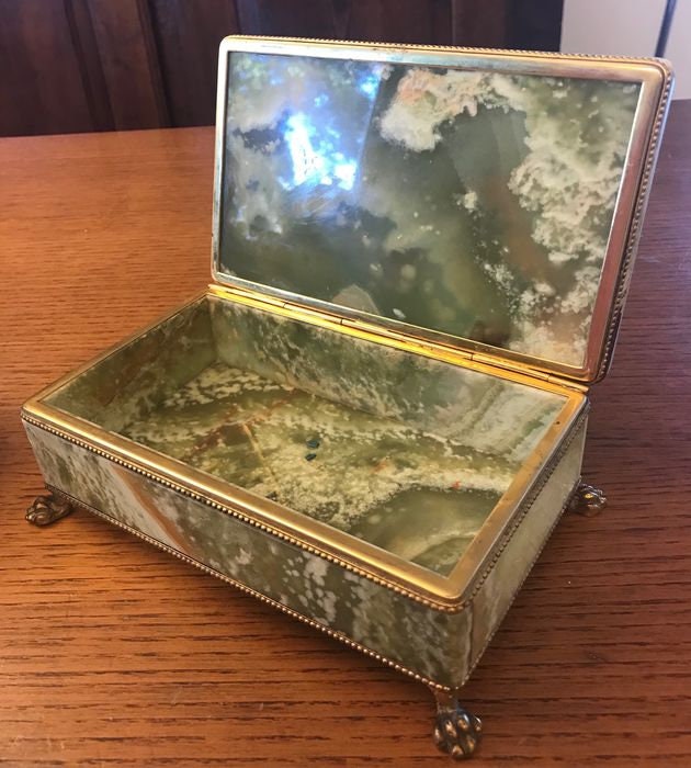 Boîte à Bijoux en Albâtre de Superbe Alliance Teintes Verte et Ocre