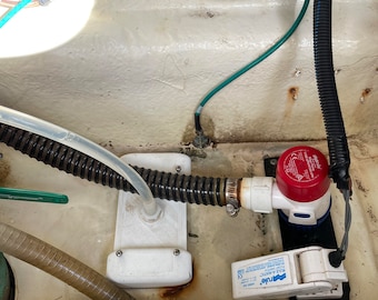 Dry Bilge Housing/Pickup for 3/8" hose