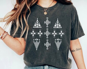 Amazigh Kleid. Amazigh Tshirt. Berber Amazigh. Yaz-Symbol. Berber Kultur. Amazigh Kleidung. Amazigh Kunst. Kabyle Kleid, Amazigh Flagge Tshirt