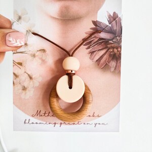 Cream beechwood breastfeeding Necklace personalized mum gift feeding necklace Nursing necklace Breastfeeding mum gift image 3