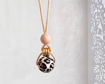 Leopard Print Nursing and Breastfeeding Sensory Necklace with Gold Detail - Discreet Feeding & Fiddling