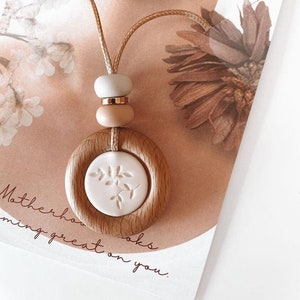 Floral Nursing / Breastfeeding Necklace | Mother's Day gift | Personalized Fiddle jewelry feeding jewelry | baby shower | mom gifts UK