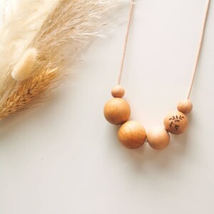 Natural breastfeeding /nursing necklace fiddle beads made from beechwood, breastfeeding pendant new mum/ new baby gift image 3