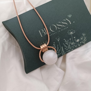 Ivory Pearl Breastfeeding Necklace mom gift feeding necklace Nursing necklace Breastfeeding mum gift