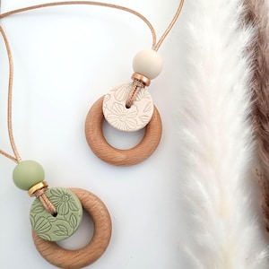 natural wood sage green floral breastfeeding and nursing necklace | organic feeding and baby wearing aid for mum