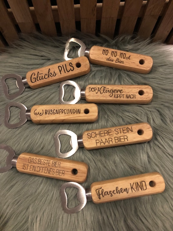 Flaschenöffner Bieröffner Holz Bier Papa Vatertag Geburtstag Geschenk Mitbringsel personalisiert graviert Gravur Lustig Spaß Weihnachten