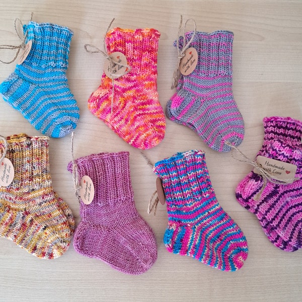 Handgestrickte Babysocken, Baby-Strick Socken, Erstlingssocken 100% Wolle (Merino) ,0-6 Monate