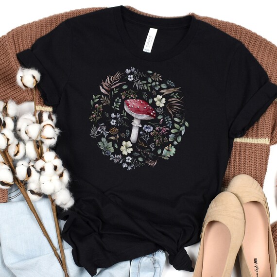 Mushroom tshirt, Mushroom Shirt, Botanical Shirt, Mushroom Shirt, Cottagecore Shirt, Nature Lover Mushroom Tee, Fungus Shirt, Mushroom Women