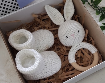 Personalized Baby Gifts, Baby Gift Basket, Neutral Baby Shower Gifts, Newborn Baby Gifts