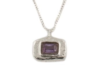 Elegant hänge i sterlingsilver med ametist, handgjort i Israel
