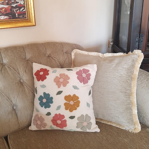 Handmade Floral Punch Embroidery Pillow Cover, Cotton Linen, Tufted Pillow
