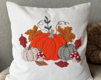 Handgefertigter Kürbis-Kissenbezug: Herbstgeschenk, Thanksgiving-Dekoration