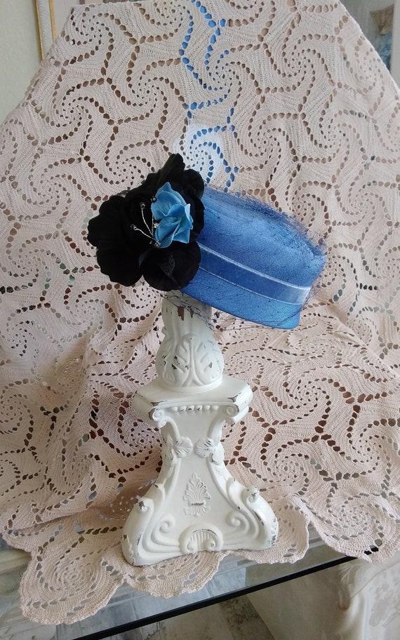 Lovely 1950's Pillbox  Style Blue Hat