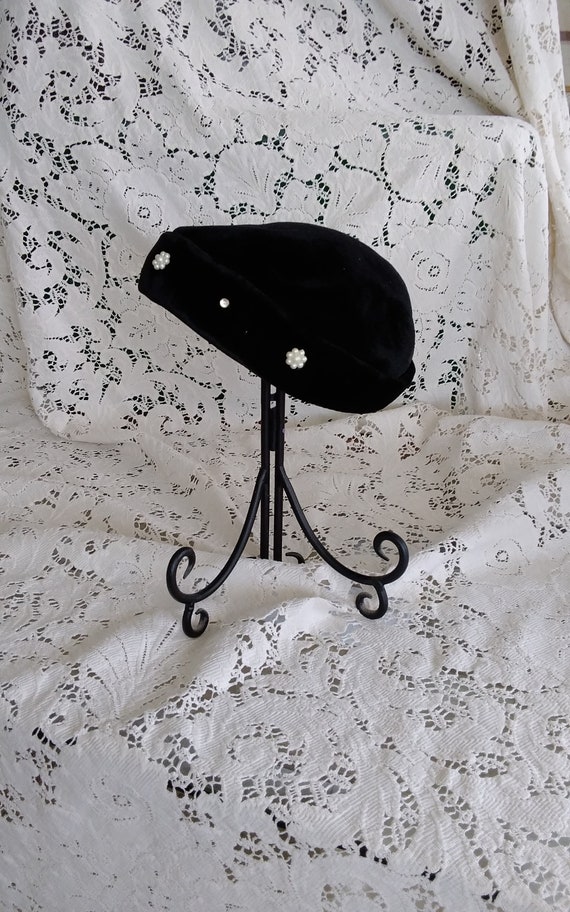 Vintage 1950's Black Velvet Half Hat With Faux Pe… - image 2