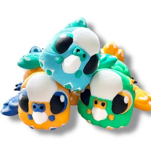 Baby Budgie/Parakeet Parrot Flexi Pet- 3D printed articulated baby budgie, choose your favorite color and display this cutie!