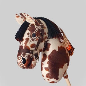 Appaloosa Hobby Horse, American Paint Horse, Garnmähne, Zaumzeug, Flicken, Pferd auf einem Stock, Steckenpferd, Kapphast, Keppihevonen, Tobiano