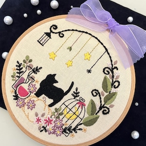 Embroidery Kit/ Halloween Design/ cute cat embroidery/ Hand Embroidery Halloween Kitty/  autumn fall design/ easy DIY for beginner/ 6 inch
