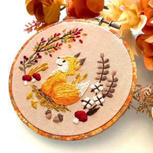 DIY Embroidery Kit for 5 inch/ Autumn Fox/ Fall Design/ cute fox with leaves/ easy to fallow instruction/ beginner friendly/ hand embroidery