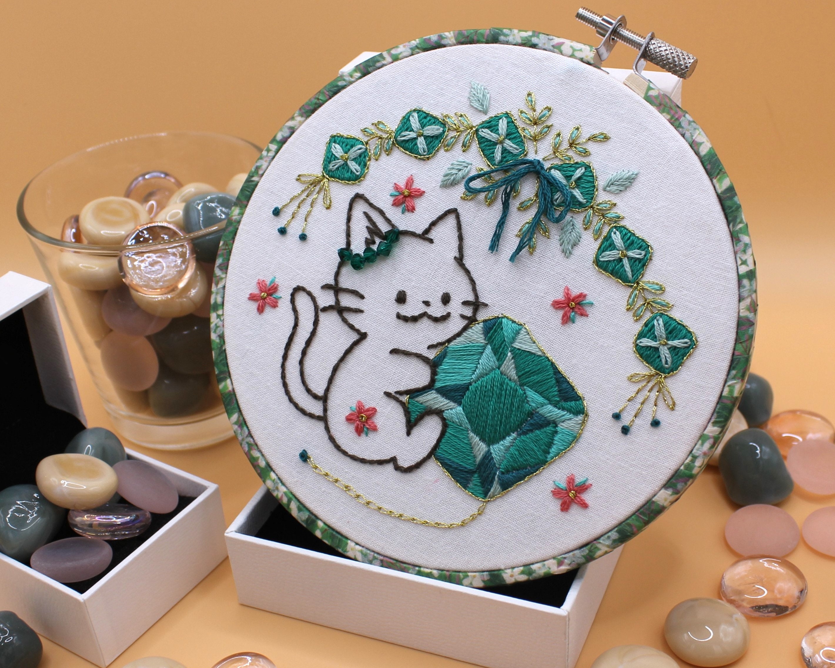 Embroidery Pattern PDF for 5 Inch/ Gem & Cat (emerald