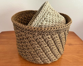 Häkelanleitung für Diagonal Chevron Stitch Körbe
