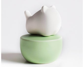 Pet Ceramic Essential Oil Diffuser (Kitty) -Cute Decoration for Desk and Rooms