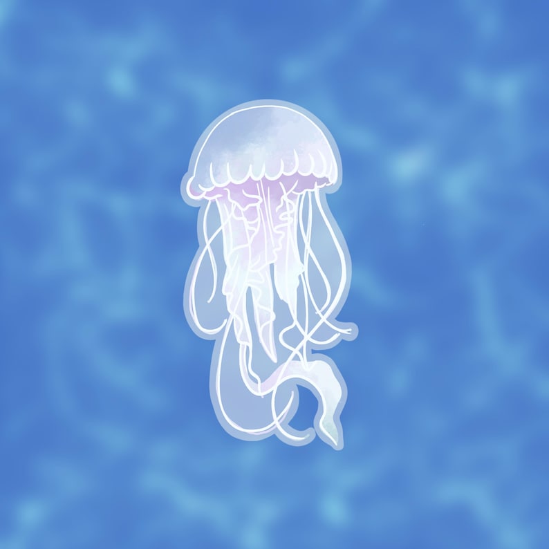 Puede incluir: Una medusa blanca transl&uacute;cida con una campana rosa y largos tent&aacute;culos flotantes. La medusa nada en un oc&eacute;ano azul.