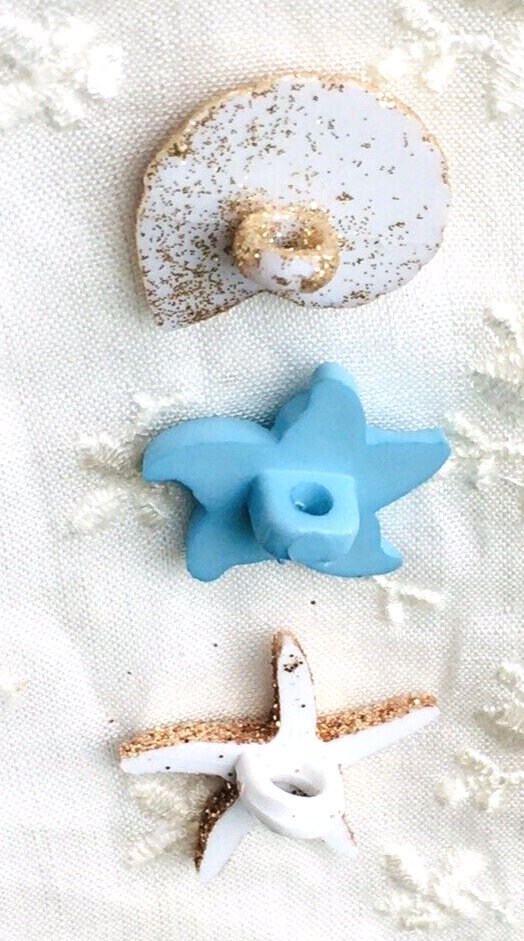 3 Darling Realistic Seashore Buttons. Shell, Starfish, Seastar. Glitter ...
