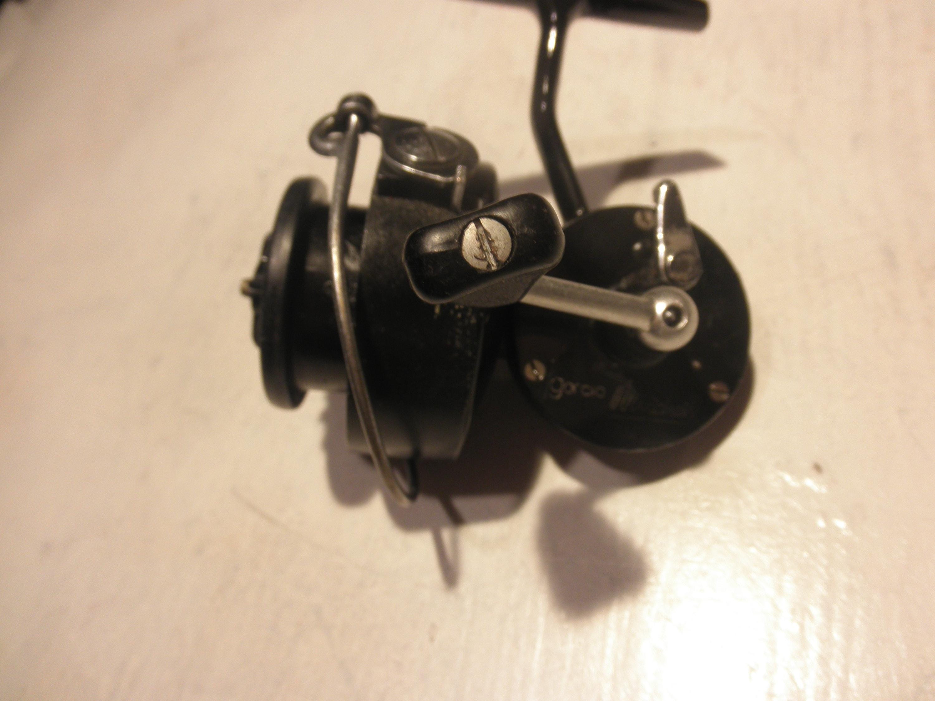 Moulinet de pêche vintage Garcia Mitchell 300 excellent moulinet lisse