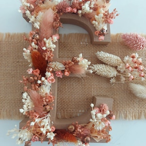 Carta de flores secas MIA personalizada