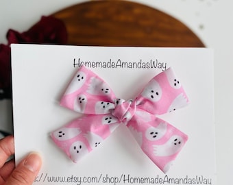 Pink Halloween Bow| Pink Ghost Bow| Pink Pinwheel Bow| Ghost Pinwheel Bow| Pink Ghosts Headband| Halloween Ghost Bow| Baby Halloween Bow|