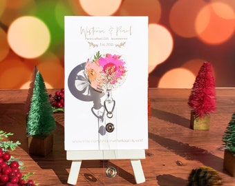 Real Flower Badge Reel, Pressed Flower ID Holder, Pressed Flower Badge Reel for Nurse, Doctor, and Teacher, Christmas Gift Under 15 Dollars.
