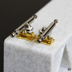 The 32mm Dual Color Space Trucks - "Classics Never Die" Colorway
