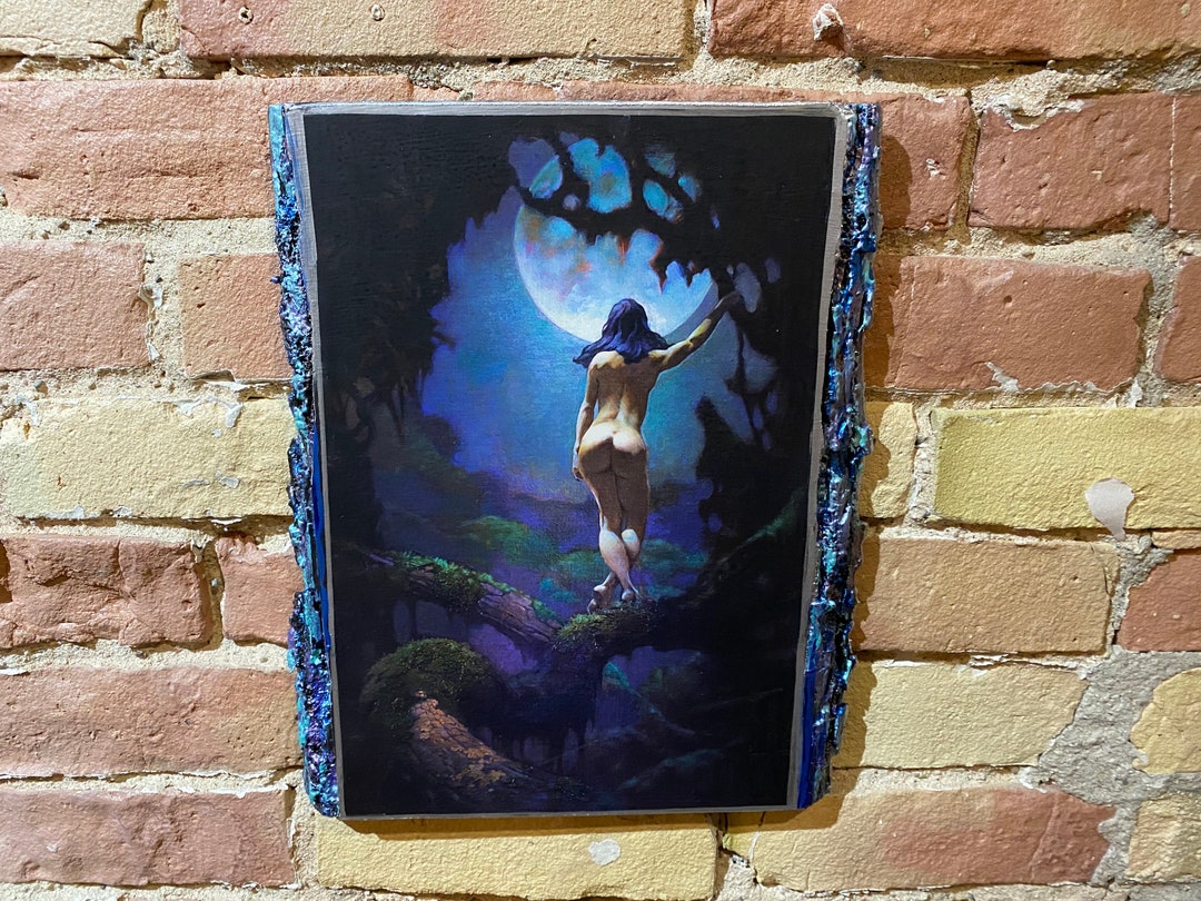 Frank Frazetta Fantasy Painting Retro Sexy Nude Woman Cult Classic