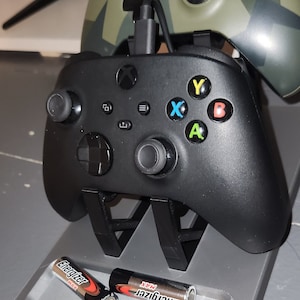 universal controller stand