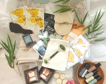 Couples Home Spa Gift Set: Relaxation Pamper Hamper, Sharing Gift Box