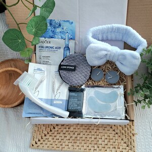 Blue bliss spa pamper box. Relaxation essentials for self care. Unwind and rejuvenate with our Blue bliss spa pamper box, designed to bring a touch of serenity to your self care routine. All beautifully curated in calming shades of blue. Perfect to gift for birthdays, thank you's, thinking of you gift  and more.