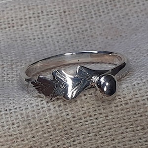 Oak leaf Silver Ring, Handmade Silver leaf ring, Sterling Silver leaf ring, Celtic Oak Leaf Silver Ring,Nature leaf ring. Exeter, Devon.