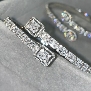 Baguette diamond bangle deals