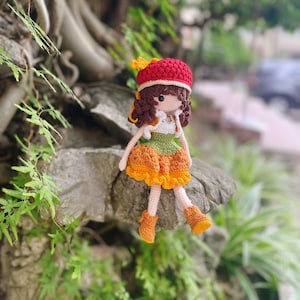 Chestnut Crochet Doll, Amigurumi Chestnut Keychain, Handmade Chestnut Doll, Stuffed Chestnut Doll