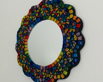 Miroir mosaïque avec carreaux de verre colorés - un excellent cadeau et décoration pour la maison