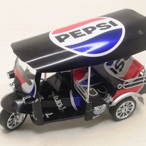 Tuk Tuk Model from can, Handmade Thai Miniature Tuk Tuk model from can, Handmade Miniature Tricycle Model, Cute Toy
